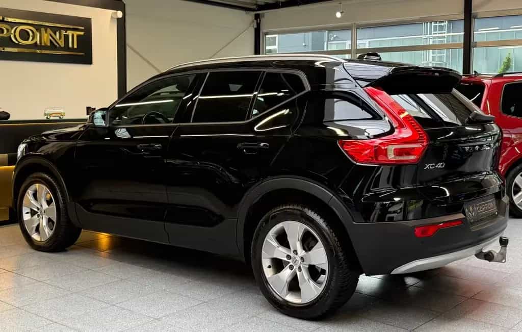 Volvo XC40 XC 40  Momentum Pro AWD 2.0l /Pano/CarPlay/Virt 08/2019-photo-7