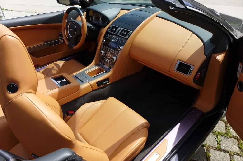 Aston Martin DB9 Volante 6.0 Touchtronic - 04/2010-photo-4