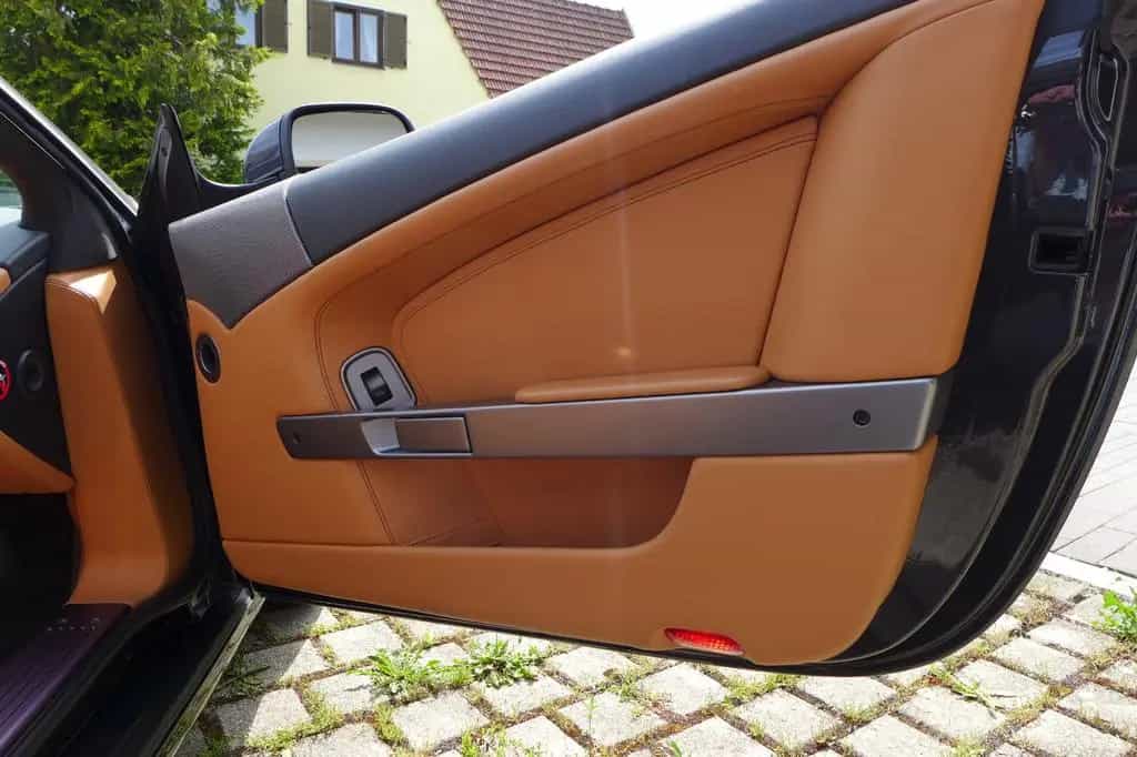 Aston Martin DB9 Volante 6.0 Touchtronic - 04/2010-photo-5