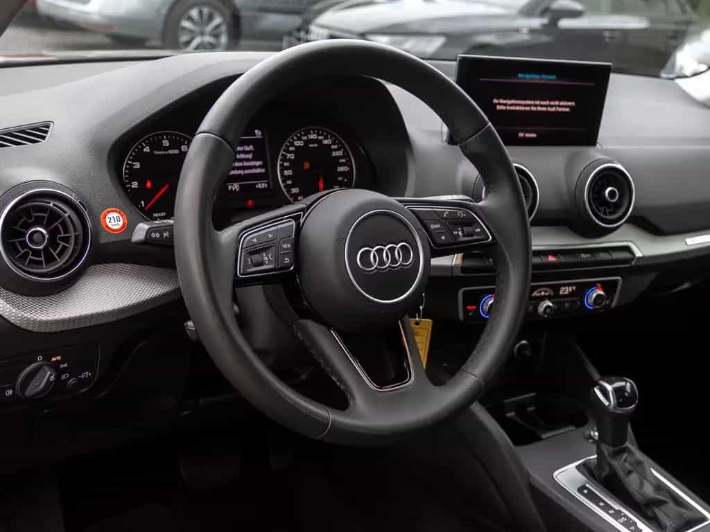 Audi Q2 35TFSI Stronic LED GRA CarPlay EPH DAB 04/2023-photo-13