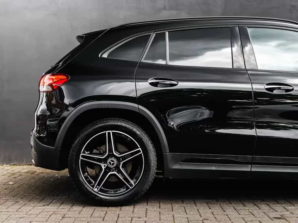 Mercedes-Benz GLA 220 d 4Matic neues Mod. Leder Navi AMG LINE 08/2020-photo-14