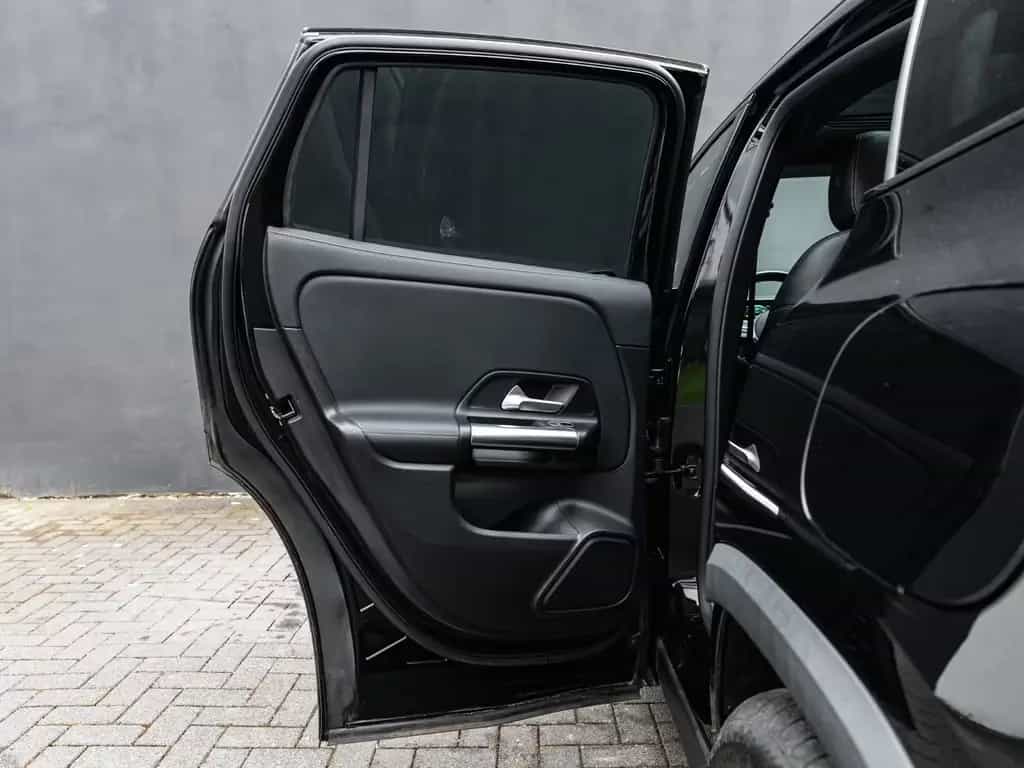Mercedes-Benz GLA 220 d 4Matic neues Mod. Leder Navi AMG LINE 08/2020-photo-21