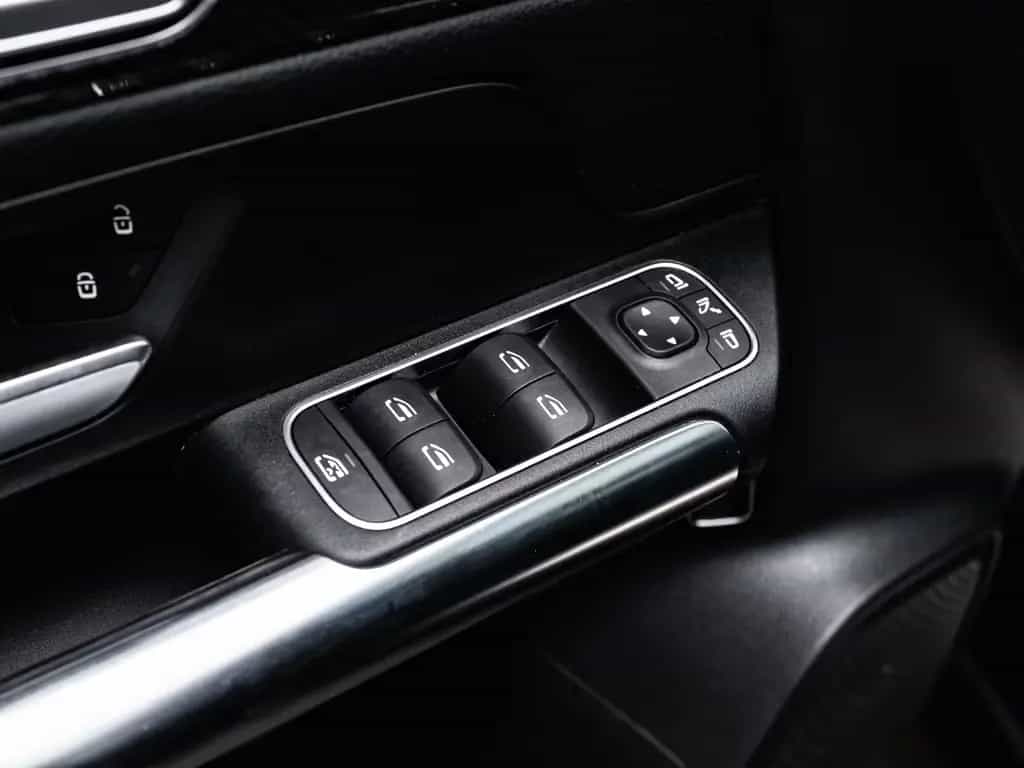Mercedes-Benz GLA 220 d 4Matic neues Mod. Leder Navi AMG LINE 08/2020-photo-27