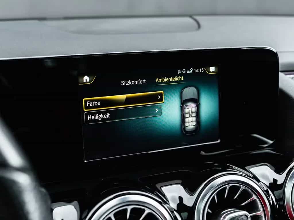 Mercedes-Benz GLA 220 d 4Matic neues Mod. Leder Navi AMG LINE 08/2020-photo-30