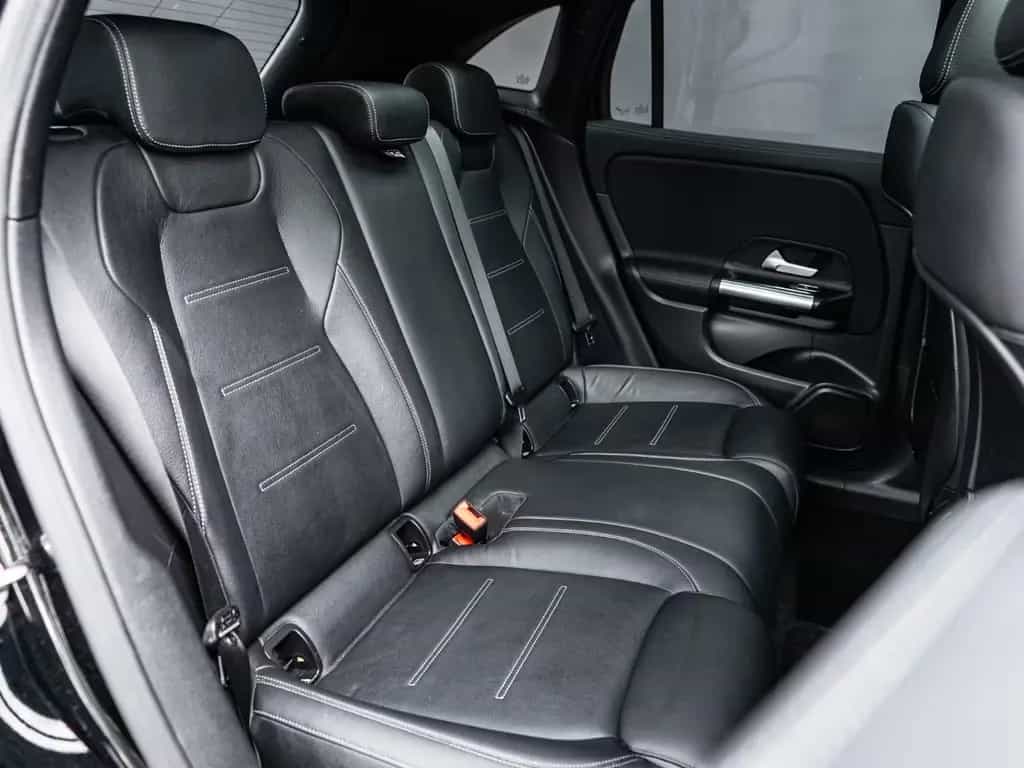 Mercedes-Benz GLA 220 d 4Matic neues Mod. Leder Navi AMG LINE 08/2020-photo-42