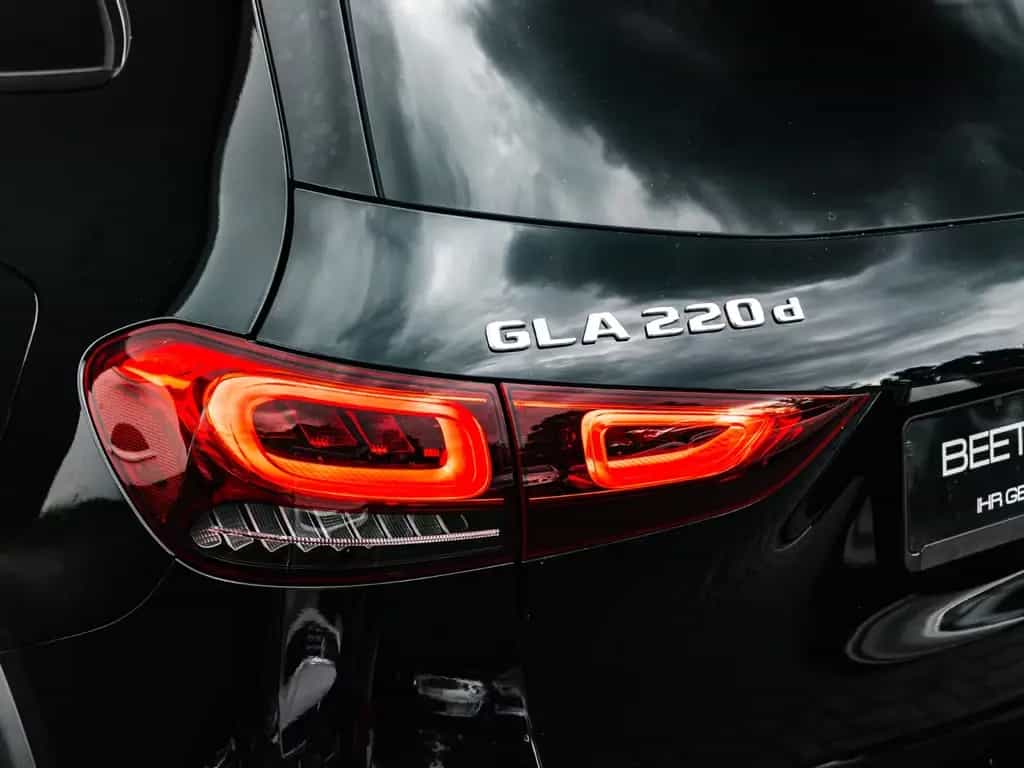 Mercedes-Benz GLA 220 d 4Matic neues Mod. Leder Navi AMG LINE 08/2020-photo-7
