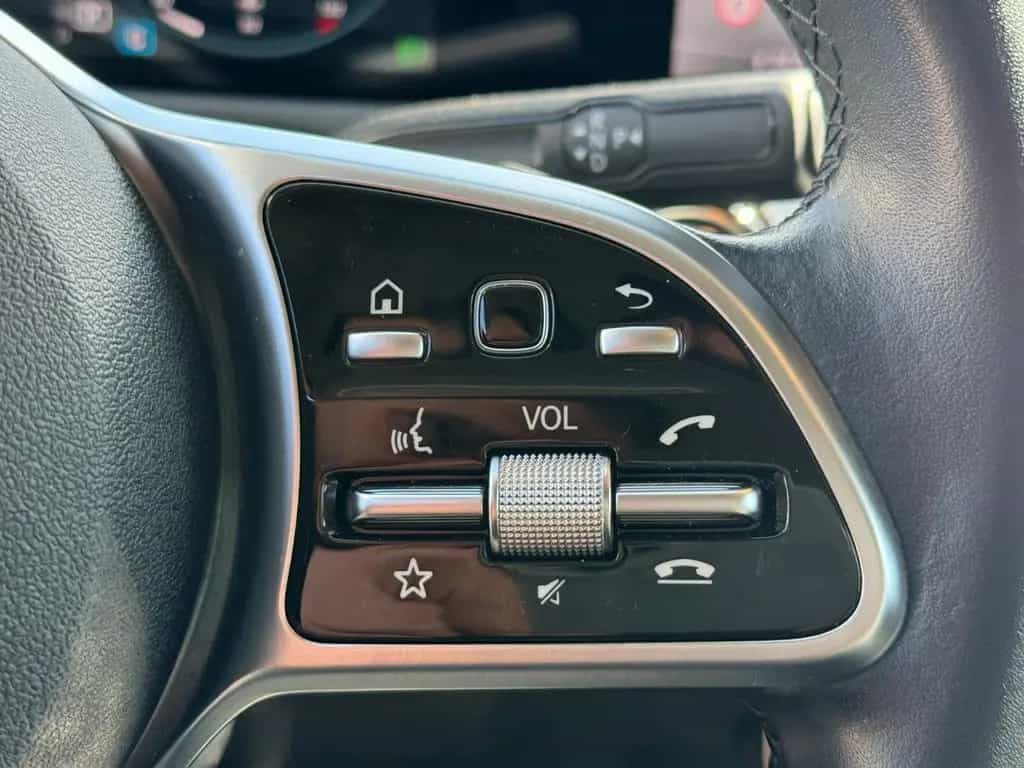 Mercedes-Benz A 250 Garantie *nur 35000 Km*Keyless *Memory*Amg 12/2019-photo-24