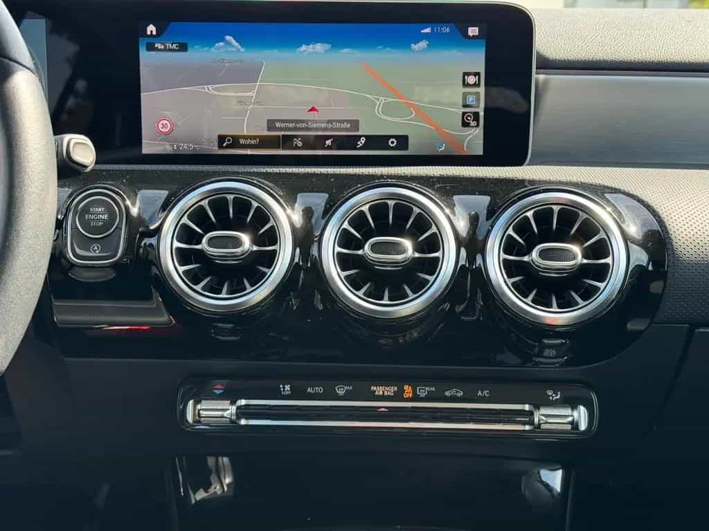 Mercedes-Benz A 250 Garantie *nur 35000 Km*Keyless *Memory*Amg 12/2019-photo-26