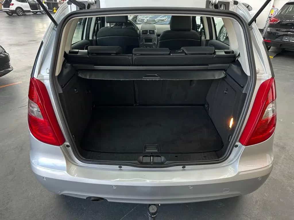 Mercedes-Benz A 180 5-türig **72tkm** Automatik AHK SHZ 10/2010-photo-11