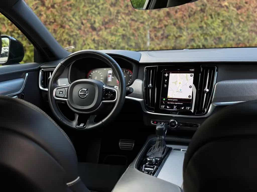 Volvo V90 Kombi R-Design 2.0 *VIRTUAL*KAMERA*PANO* 05/2020-photo-30