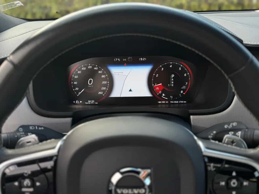 Volvo V90 Kombi R-Design 2.0 *VIRTUAL*KAMERA*PANO* 05/2020-photo-35