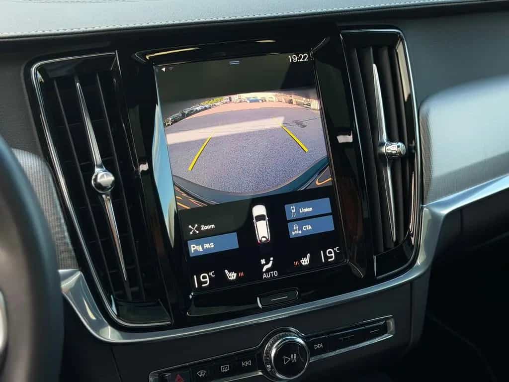 Volvo V90 Kombi R-Design 2.0 *VIRTUAL*KAMERA*PANO* 05/2020-photo-36