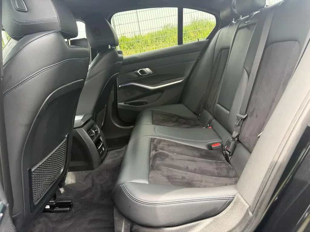 BMW 330 d xDrive M-Sportpaket*LASER*HUD*INNOV*AMBIENT 12/2019-photo-28