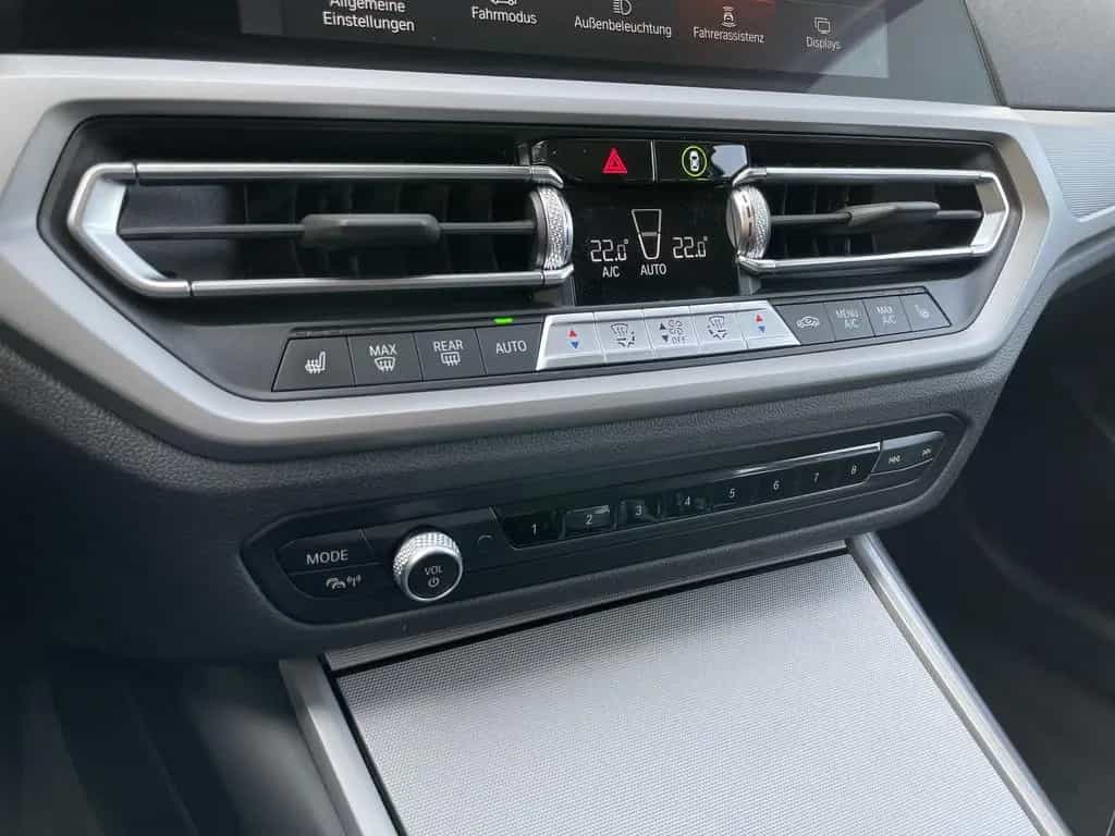 BMW 318 d A Touring Advantage DAB|WLAN|ACC+Stop&Go 04/2022-photo-17