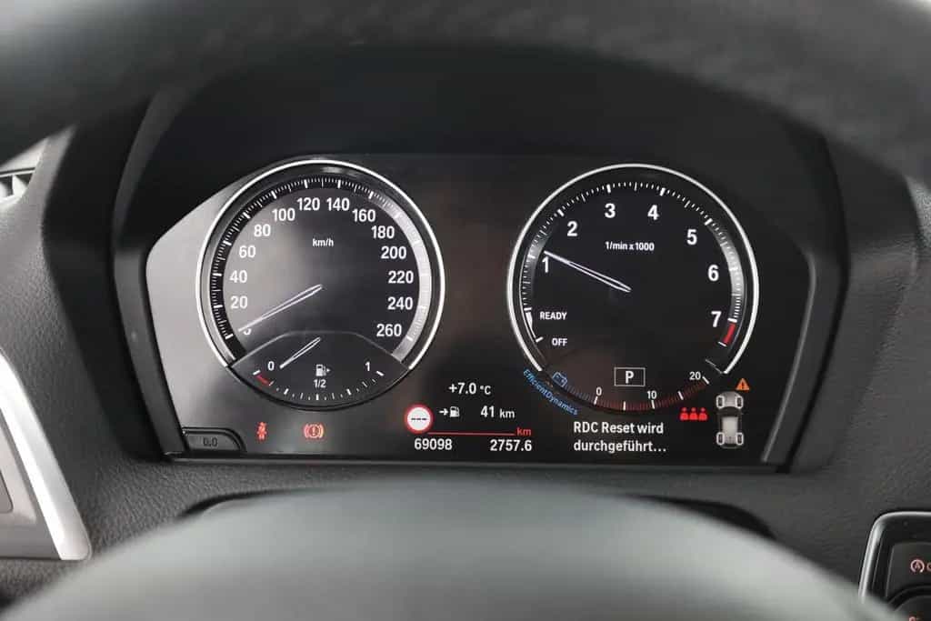 BMW 118 i Urban Line LED ACC Kamera Keyless-Go 12/2018-photo-17