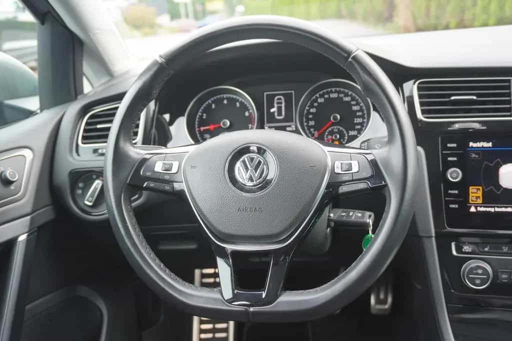 Volkswagen Golf VII Variant 1.0 Join LED Navi ACC Kamera 10/2018-photo-9