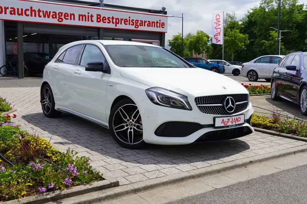 Mercedes-Benz A 200 A200 7G-DCT AMG Line LED Navi Sitzheizung Klima 02/2018-photo-3