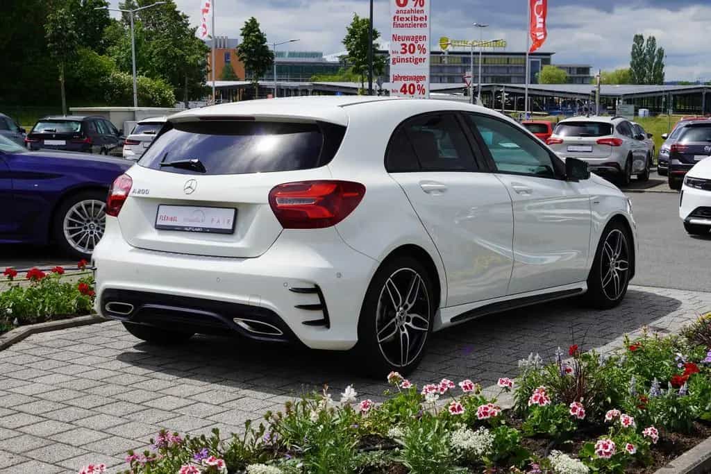 Mercedes-Benz A 200 A200 7G-DCT AMG Line LED Navi Sitzheizung Klima 02/2018-photo-8