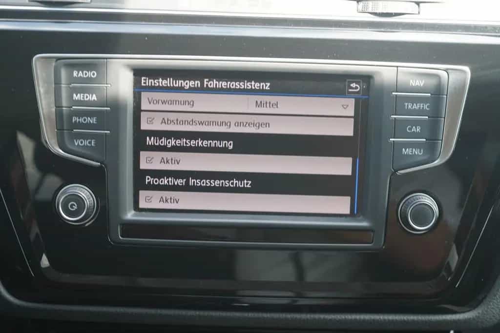 Volkswagen Touran 1.4 TSI DSG Highline LED Navi ACC 7-Sitze 01/2017-photo-12