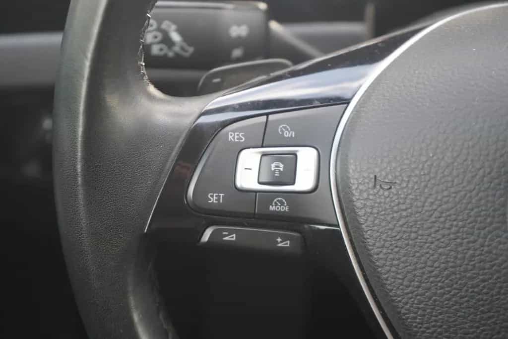 Volkswagen Touran 1.4 TSI DSG Highline LED Navi ACC 7-Sitze 01/2017-photo-20