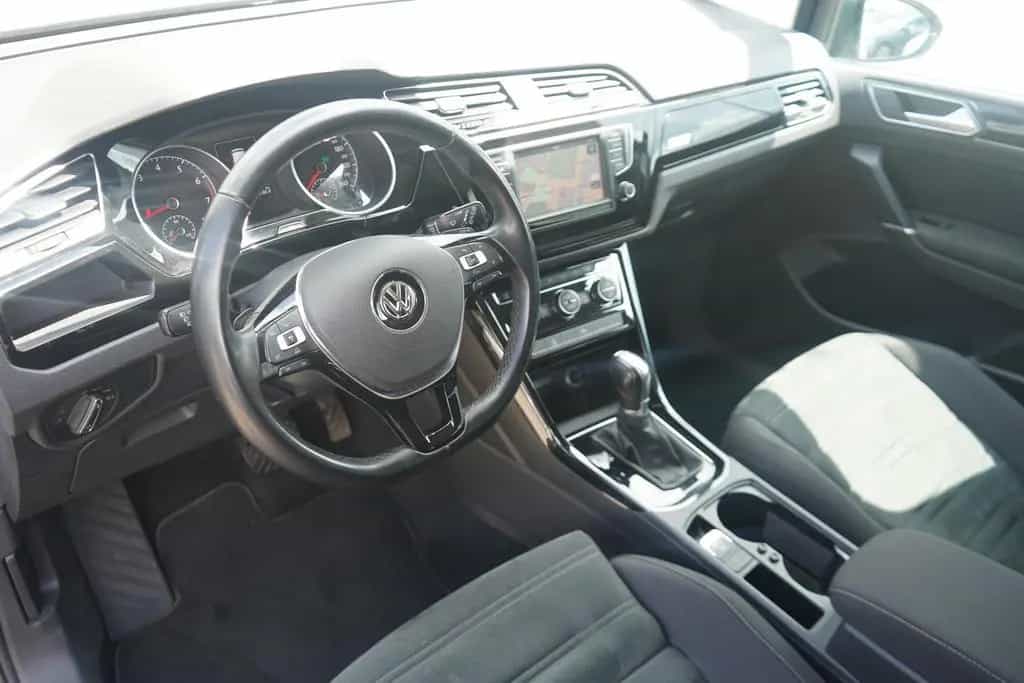 Volkswagen Touran 1.4 TSI DSG Highline LED Navi ACC 7-Sitze 01/2017-photo-7