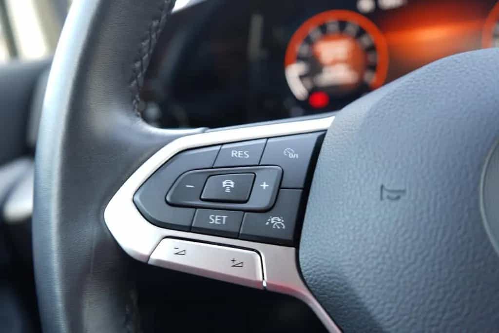 Volkswagen Golf VIII 1.5 16V TSI Life LED App-Connect ACC 10/2022-photo-19