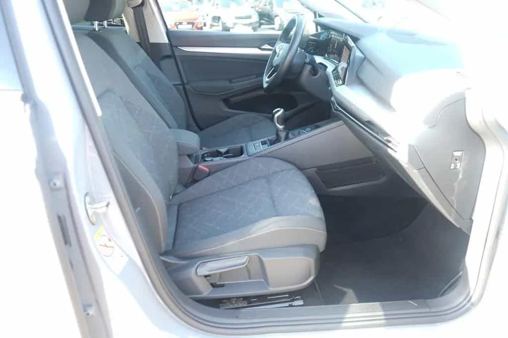 Volkswagen Golf VIII 1.5 16V TSI Life LED App-Connect ACC 10/2022-photo-27