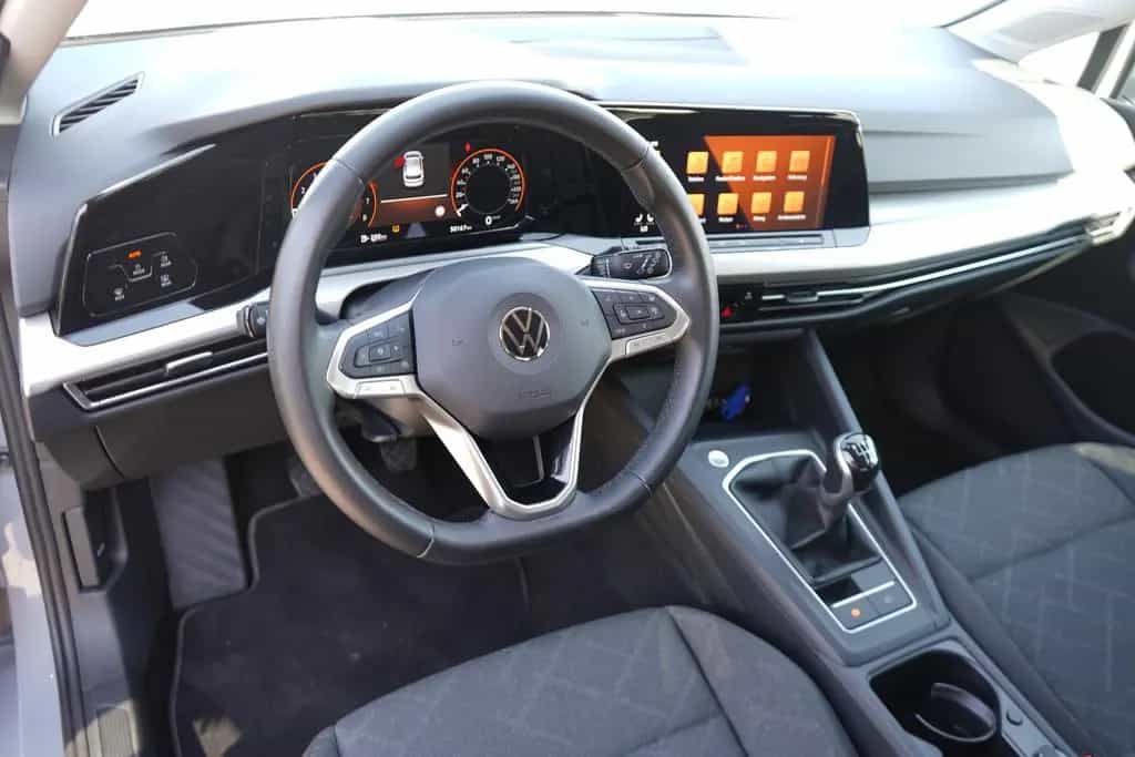 Volkswagen Golf VIII 1.5 16V TSI Life LED App-Connect ACC 10/2022-photo-9