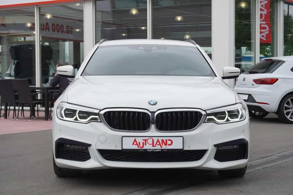 BMW 520 d xDrive M Sport AHK Standheizung Kamera 05/2019-photo-1