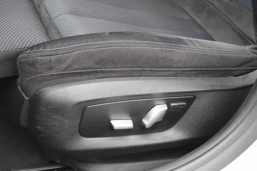 BMW 520 d xDrive M Sport AHK Standheizung Kamera 05/2019-photo-11