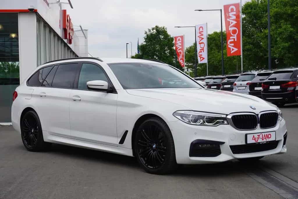 BMW 520 d xDrive M Sport AHK Standheizung Kamera 05/2019-photo-2