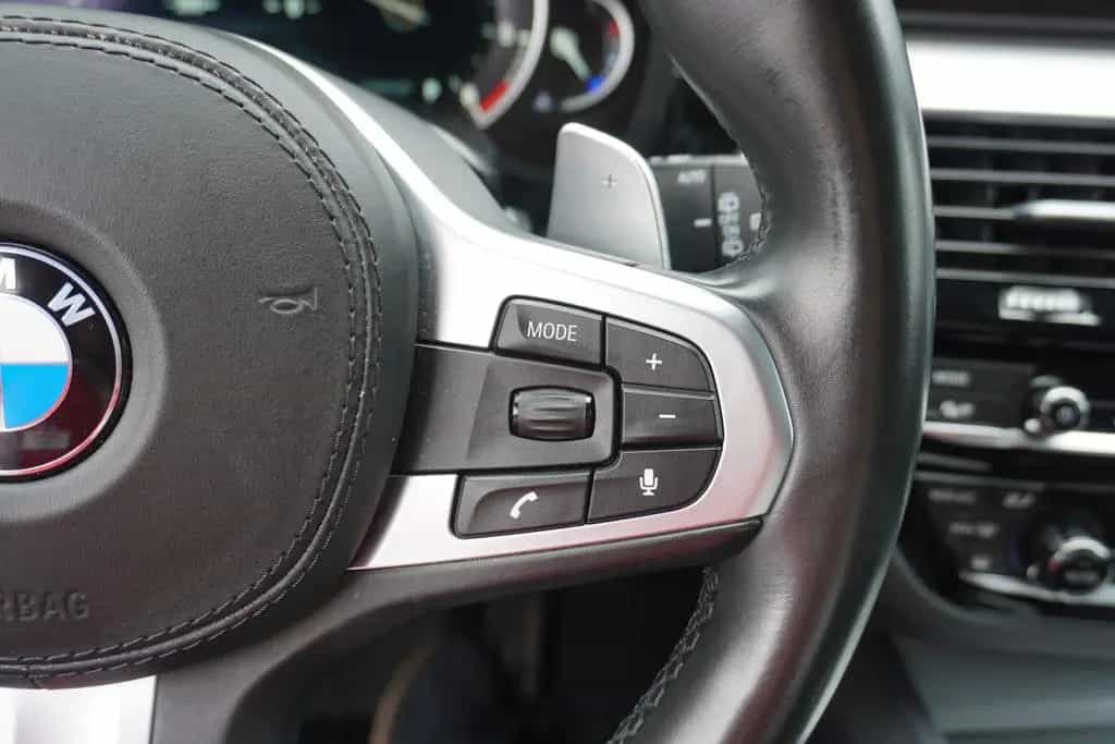 BMW 520 d xDrive M Sport AHK Standheizung Kamera 05/2019-photo-20