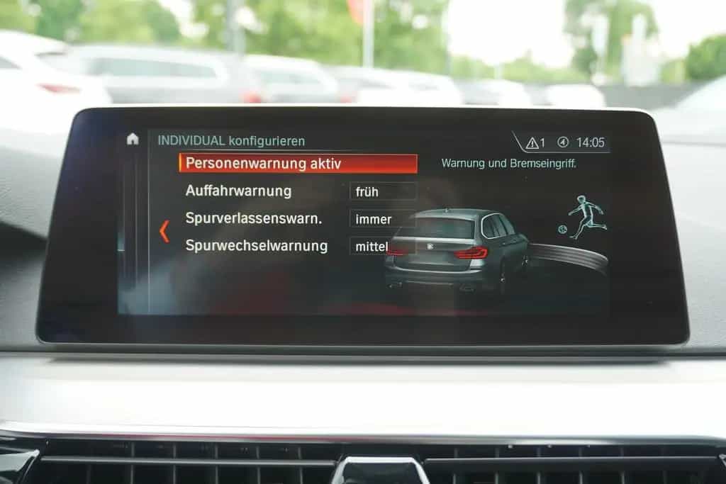 BMW 520 d xDrive M Sport AHK Standheizung Kamera 05/2019-photo-30