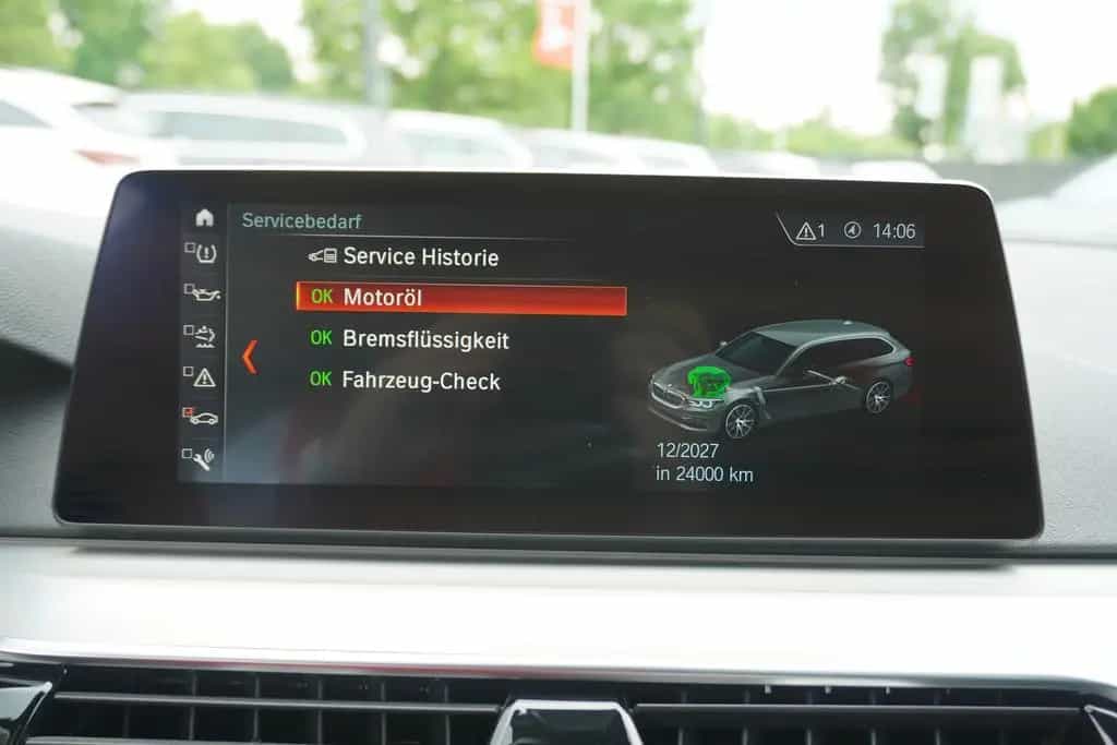 BMW 520 d xDrive M Sport AHK Standheizung Kamera 05/2019-photo-33