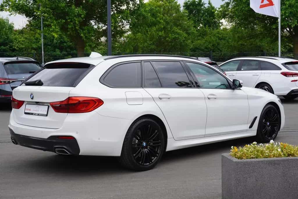 BMW 520 d xDrive M Sport AHK Standheizung Kamera 05/2019-photo-4