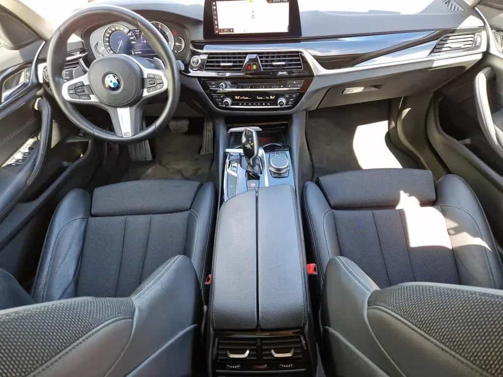 BMW 520 d Touring Aut. Sport Line AHK+HUD+Business+ 07/2019-photo-9