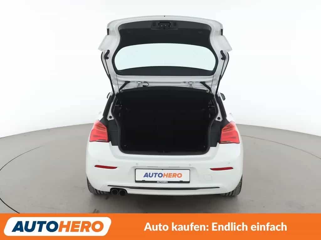 BMW 120 i Sport Line Aut.*NAVI*PDC*TEMPO*SHZ*ALU* 03/2019-photo-16