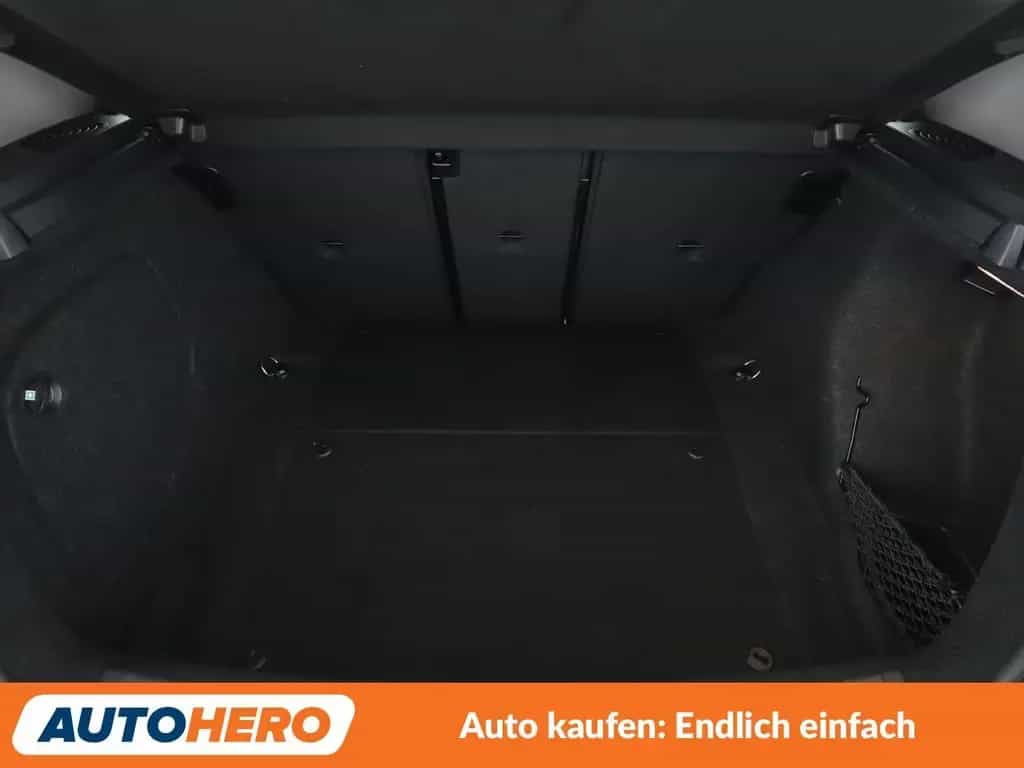 BMW 120 i Sport Line Aut.*NAVI*PDC*TEMPO*SHZ*ALU* 03/2019-photo-17