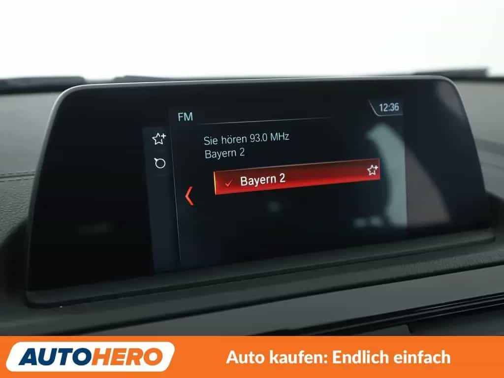 BMW 120 i Sport Line Aut.*NAVI*PDC*TEMPO*SHZ*ALU* 03/2019-photo-21