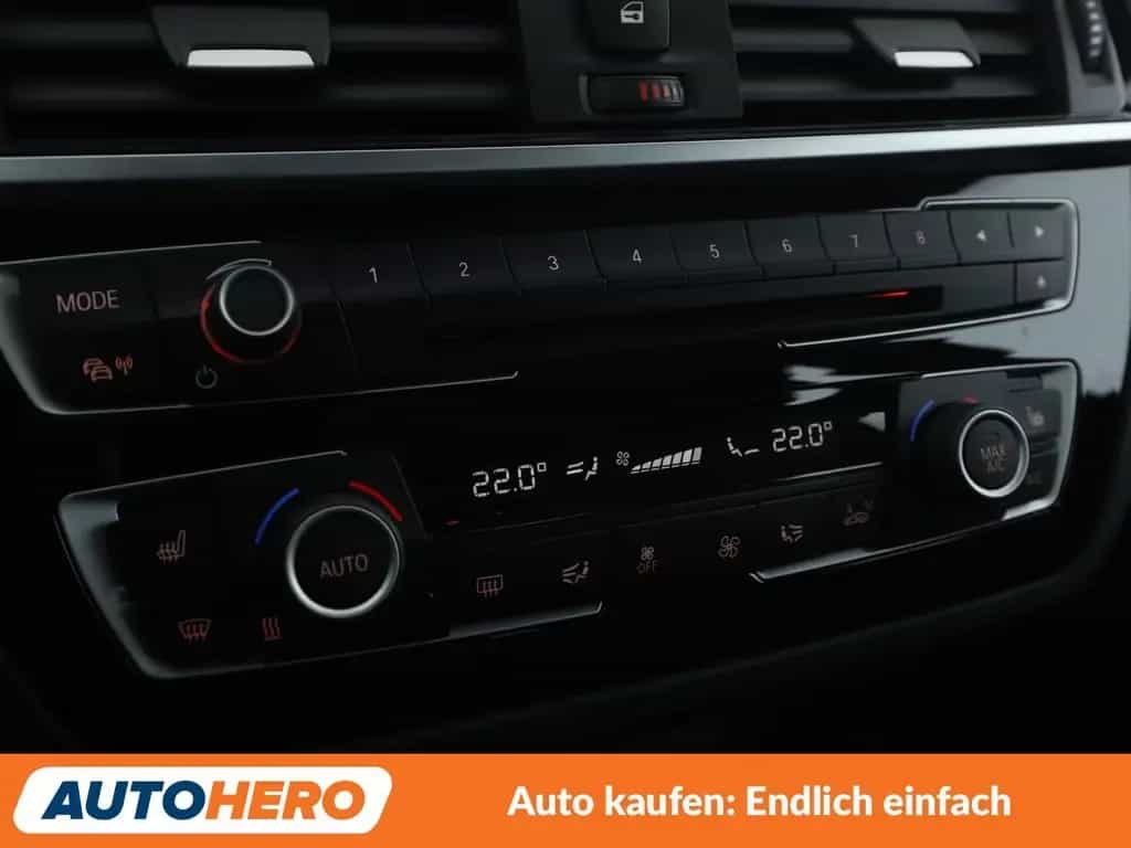 BMW 120 i Sport Line Aut.*NAVI*PDC*TEMPO*SHZ*ALU* 03/2019-photo-23