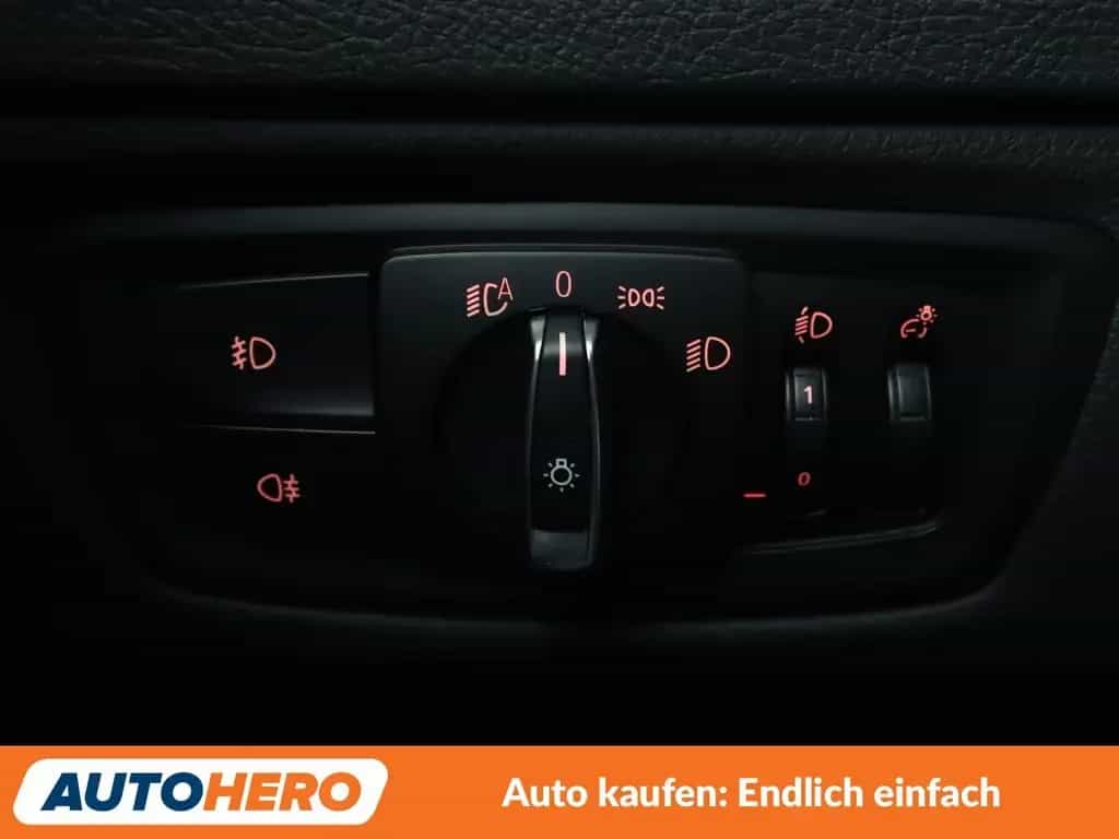 BMW 120 i Sport Line Aut.*NAVI*PDC*TEMPO*SHZ*ALU* 03/2019-photo-26