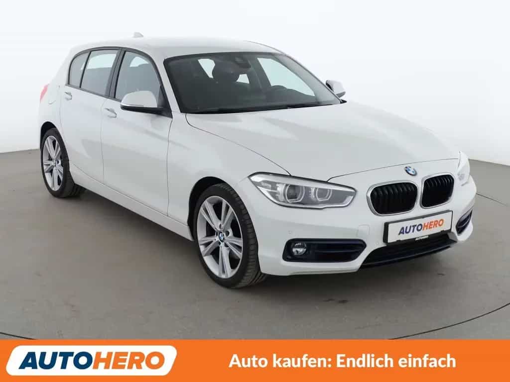 BMW 120 i Sport Line Aut.*NAVI*PDC*TEMPO*SHZ*ALU* 03/2019-photo-7