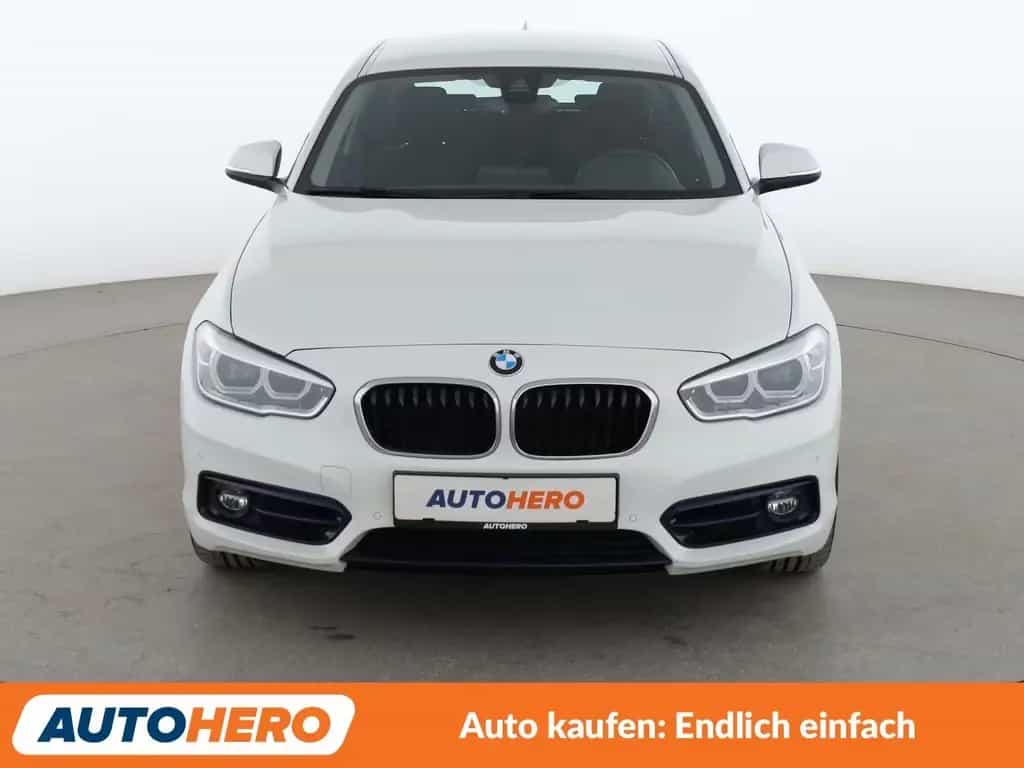 BMW 120 i Sport Line Aut.*NAVI*PDC*TEMPO*SHZ*ALU* 03/2019-photo-8