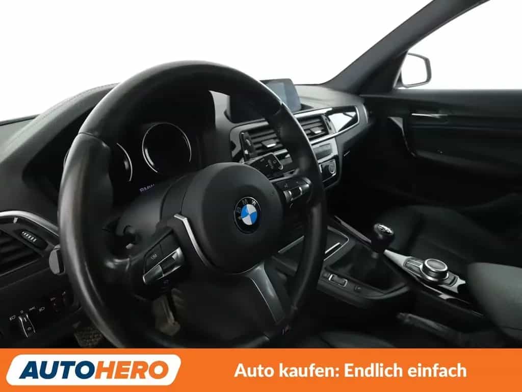 BMW 118 1er 118i Edition M Sport Shadow*NAVI*TEMPO*PDC* 08/2018-photo-10