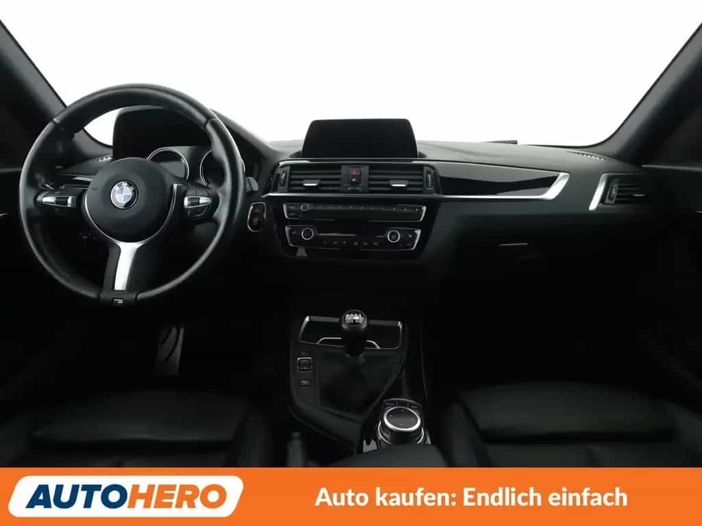 BMW 118 1er 118i Edition M Sport Shadow*NAVI*TEMPO*PDC* 08/2018-photo-11