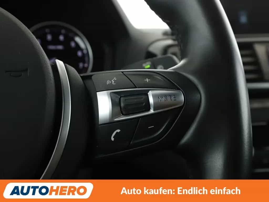 BMW 118 1er 118i Edition M Sport Shadow*NAVI*TEMPO*PDC* 08/2018-photo-28
