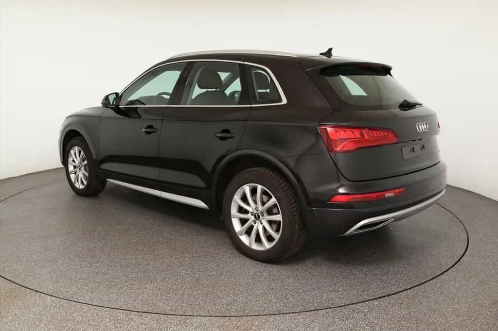 Audi Q5 2.0 35 TDI quattro design LED+NAV+AHK+SHZ+RFK 08/2019-photo-4