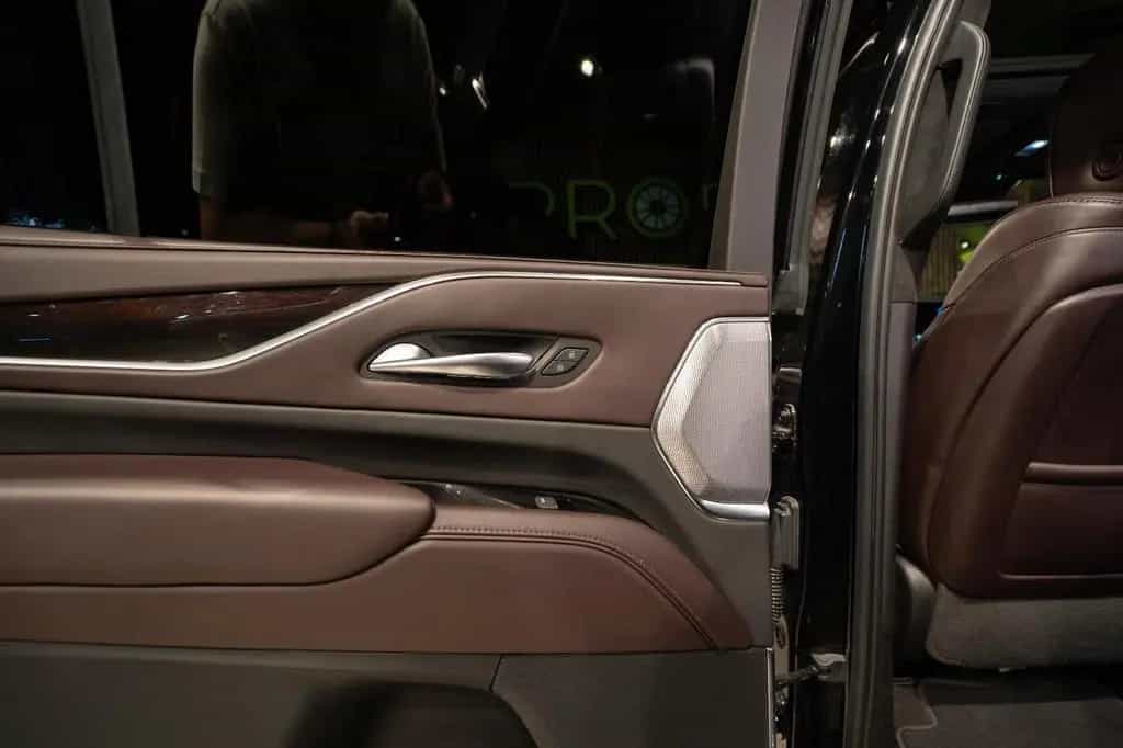 Cadillac Escalade LUXURY PLATINUM|AKG|NIGHT VISION 01/2023-photo-2