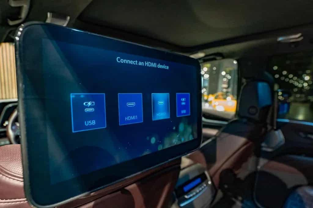 Cadillac Escalade LUXURY PLATINUM|AKG|NIGHT VISION 01/2023-photo-4