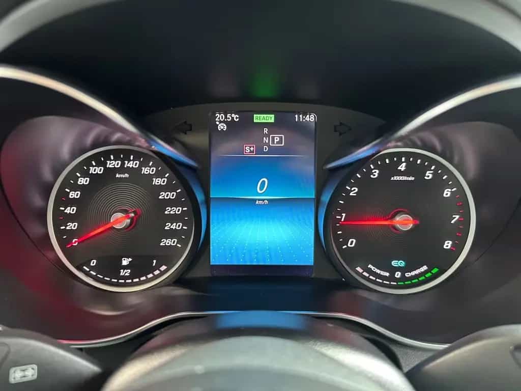 Mercedes-Benz GLC 200 4Matic AMG Line *360°*Keyless*Pano* 08/2020-photo-14
